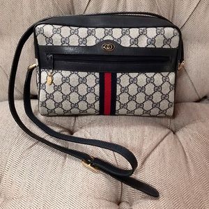 AUTH GUCCI Ophidia GG Supreme Crossbody Bag 💚❤️